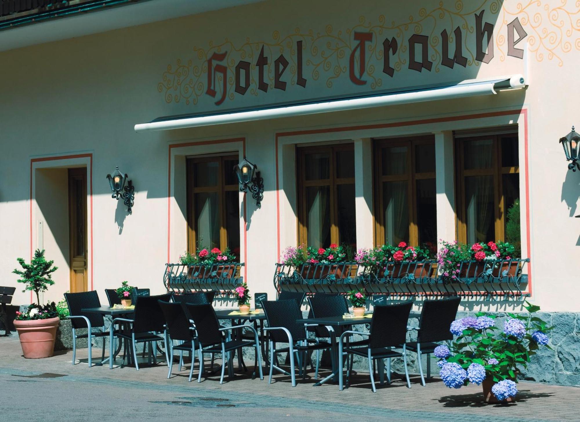 Moselhotel & Restaurant Zur Traube Gmbh Löf Extérieur photo